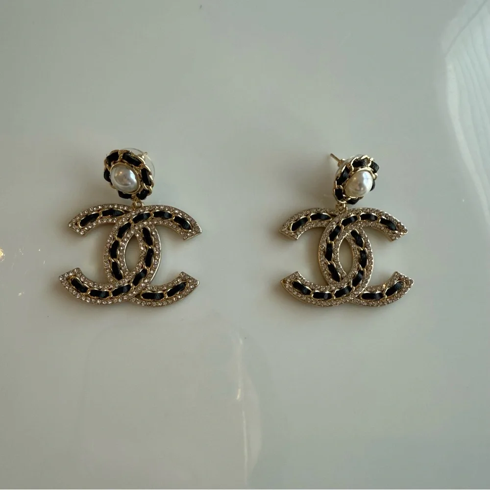 Chanel CC Logos Round Leather Dangle Pearl Earrings Gold Tone Authentic with Box